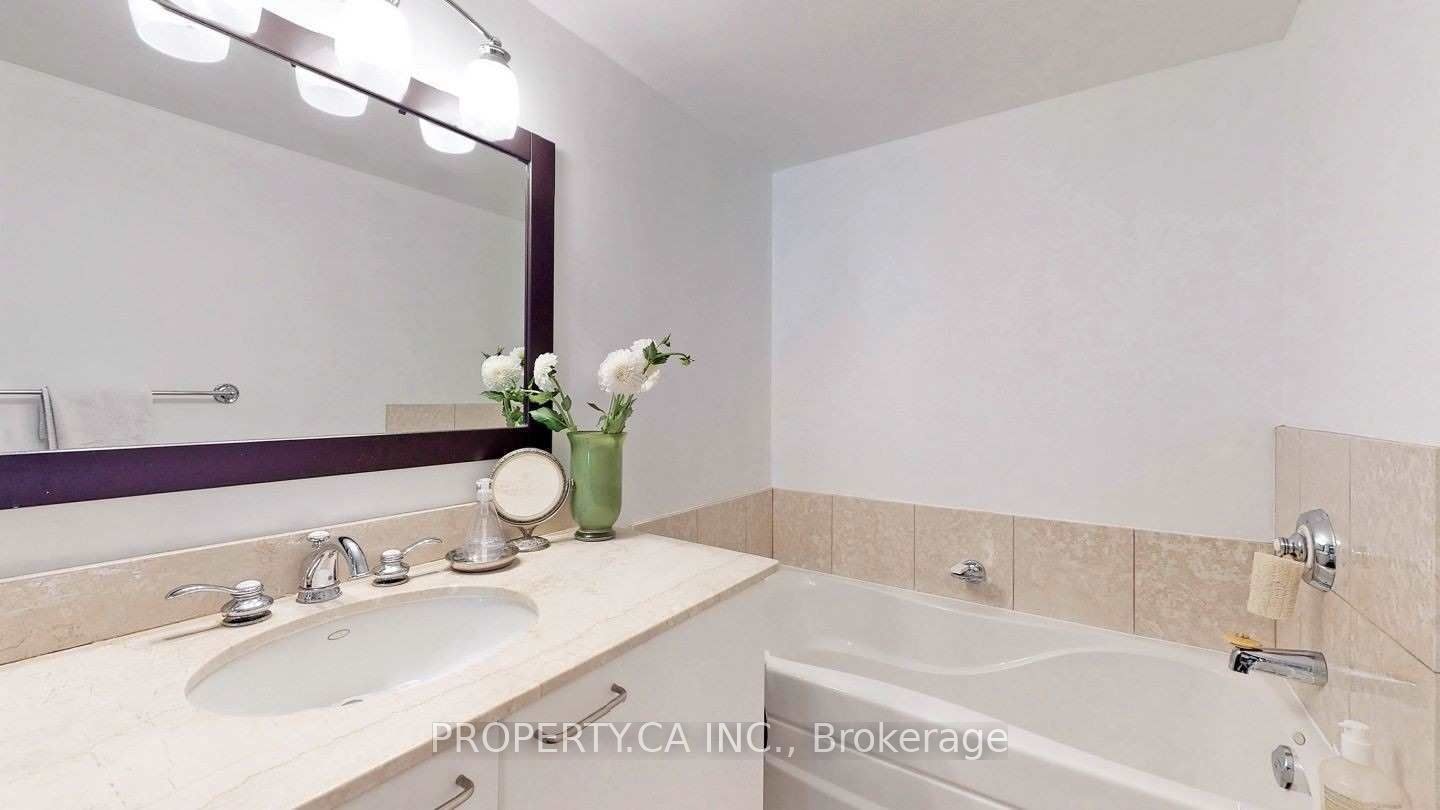 1110-80 Cumberland Street, Toronto, ON, M5R 3V1 - 7