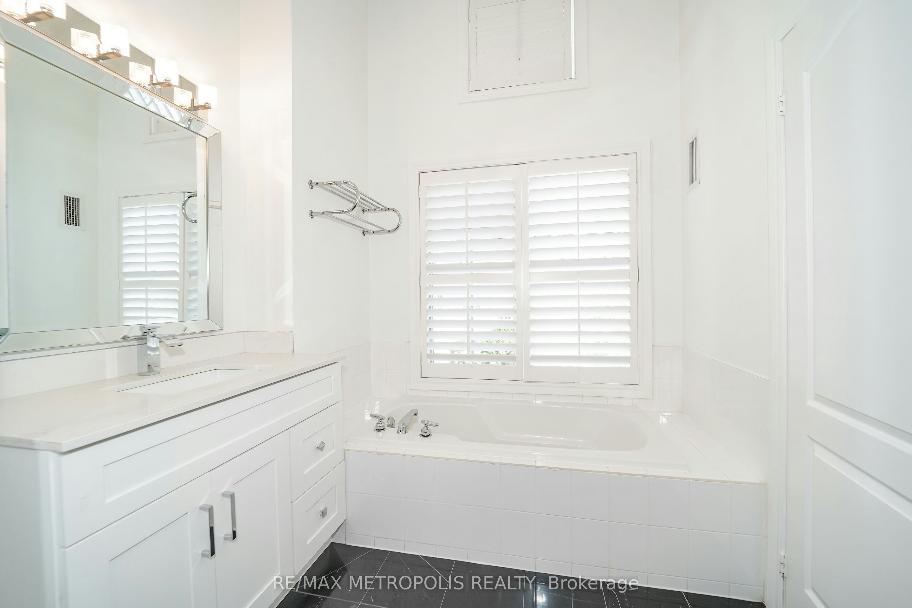 Th13-3 Rean Drive, Toronto, ON, M2K 3C2 - 42