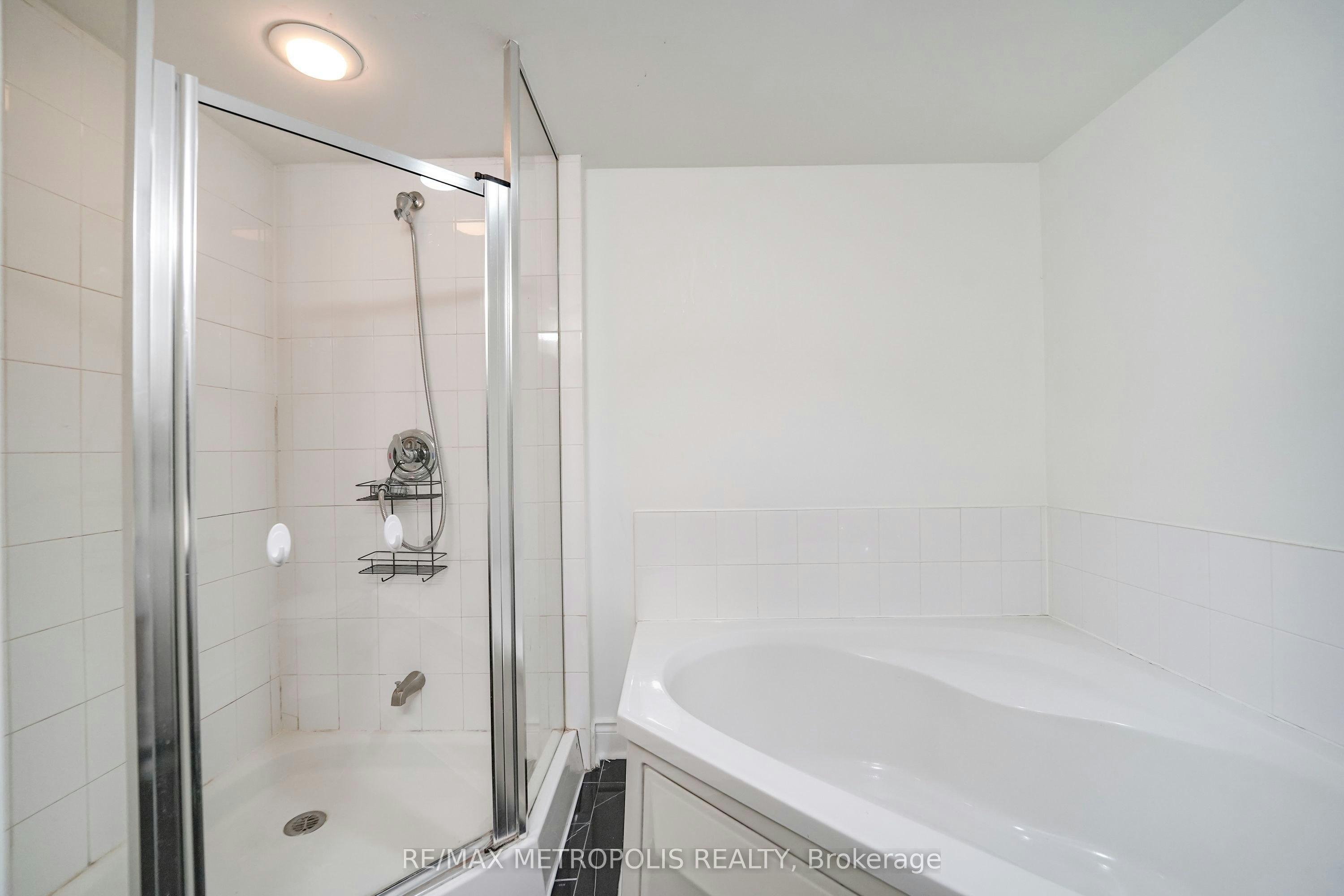 Th13-3 Rean Drive, Toronto, ON, M2K 3C2 - 30