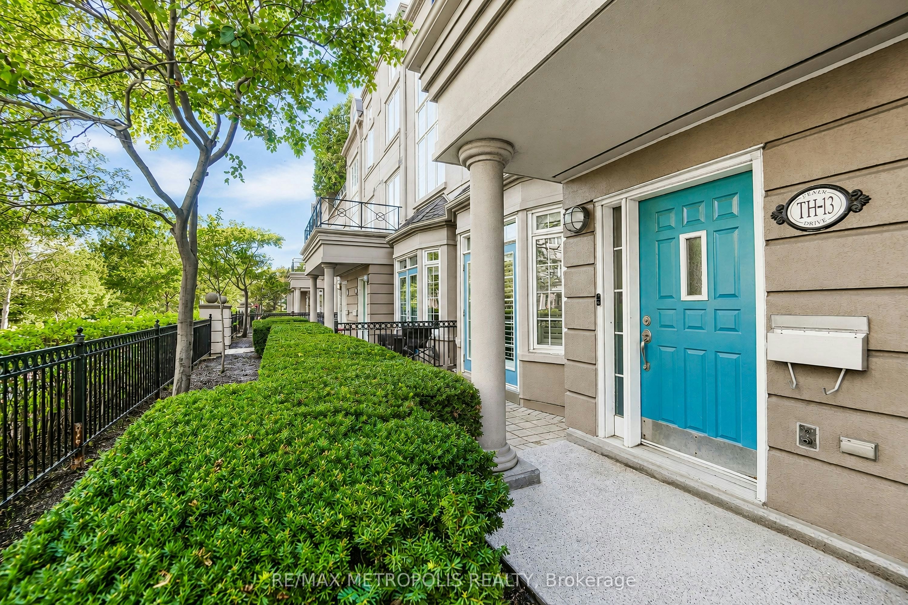 Th13-3 Rean Drive, Toronto, ON, M2K 3C2 - 5