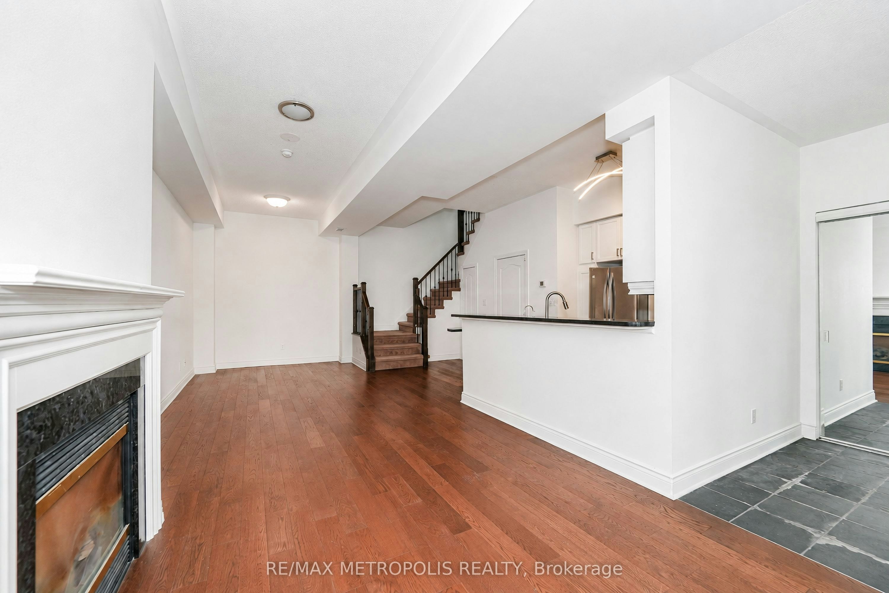 Th13-3 Rean Drive, Toronto, ON, M2K 3C2 - 11