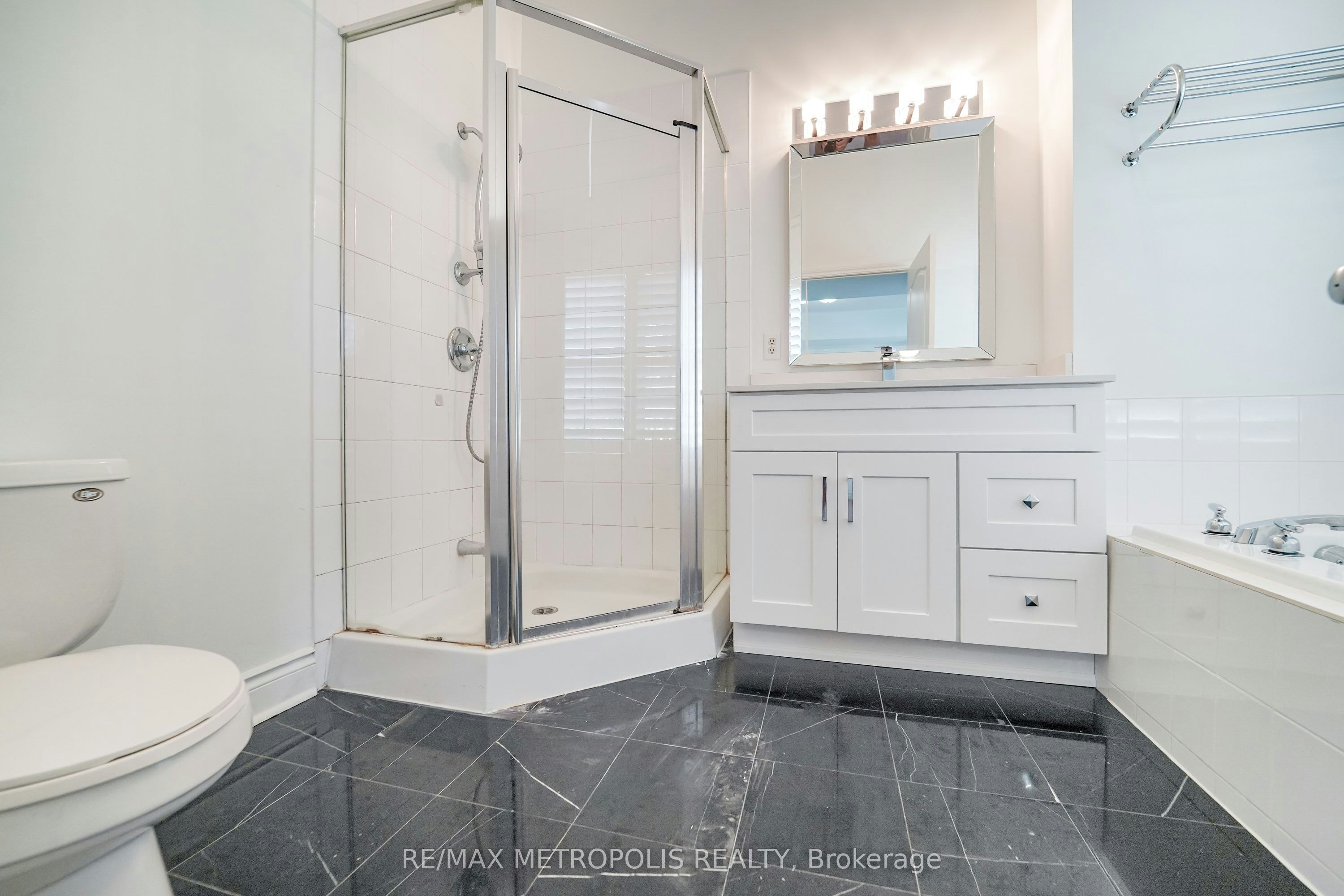Th13-3 Rean Drive, Toronto, ON, M2K 3C2 - 40