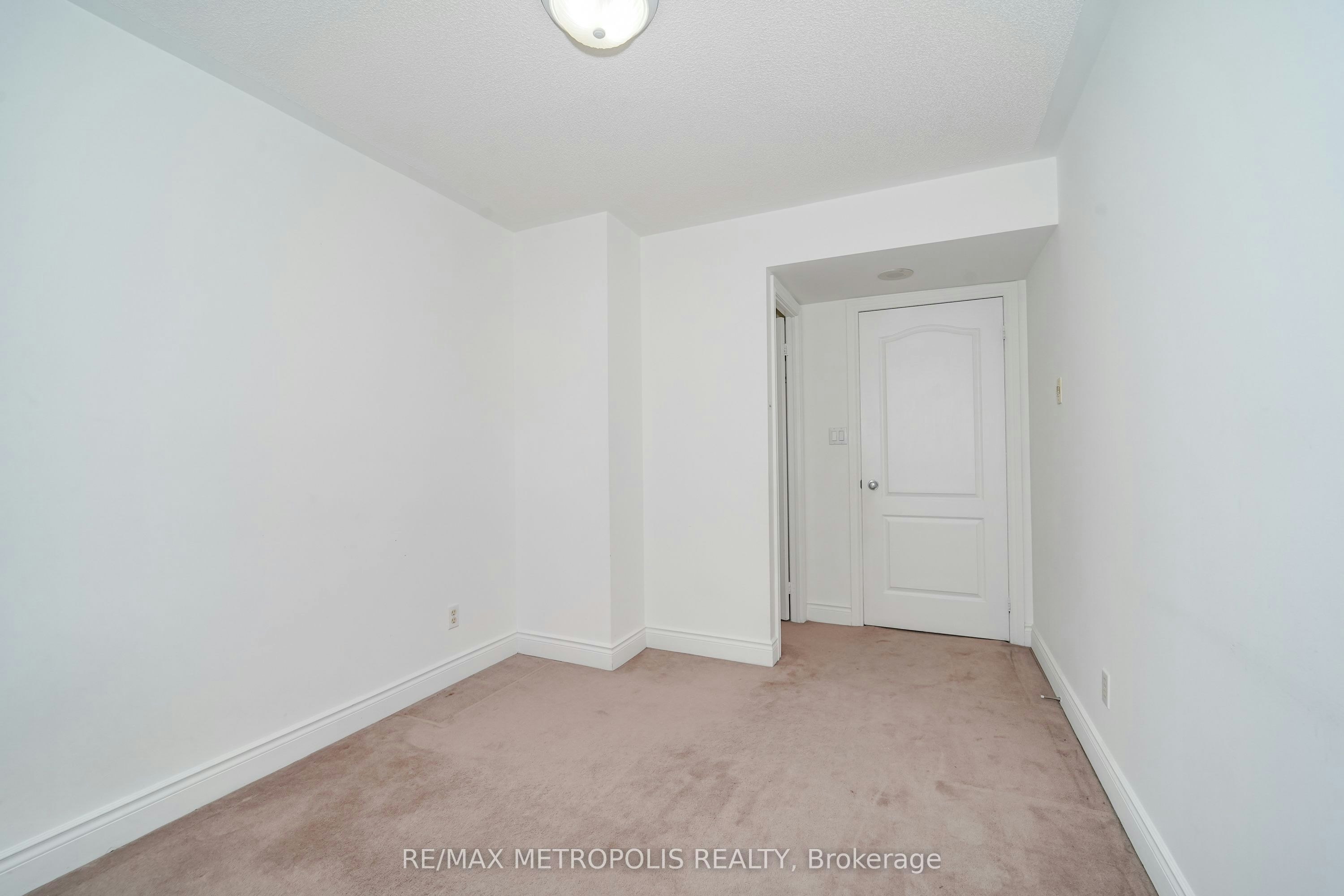 Th13-3 Rean Drive, Toronto, ON, M2K 3C2 - 27