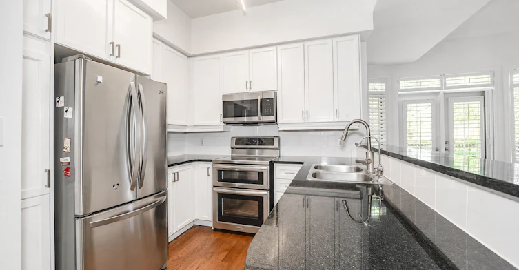 Th13-3 Rean Drive, Toronto, ON, M2K 3C2 - 16