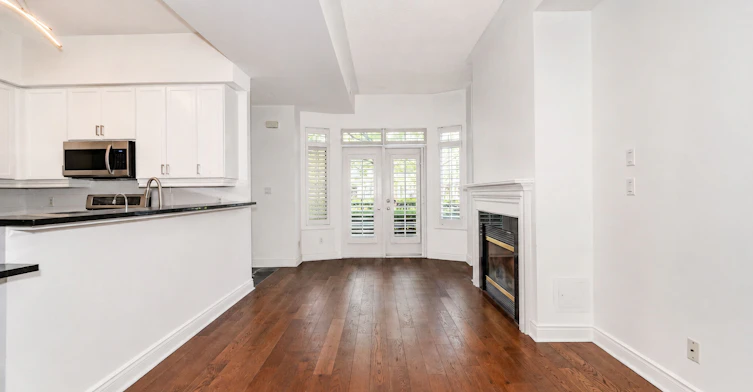Th13-3 Rean Drive, Toronto, ON, M2K 3C2 - 13