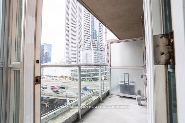 808-18 Yonge Street, Toronto, ON, M5E 1Z8 - 34