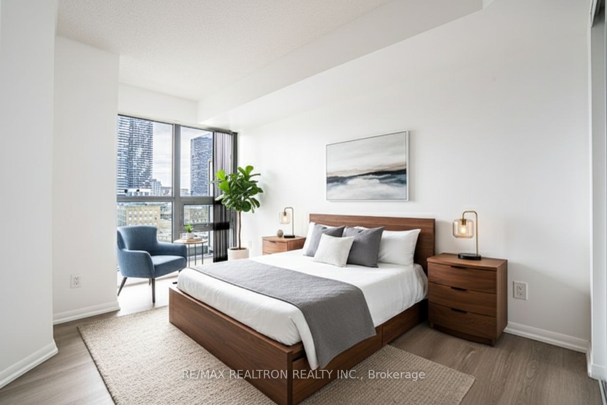 808-18 Yonge Street, Toronto, ON, M5E 1Z8 - 26