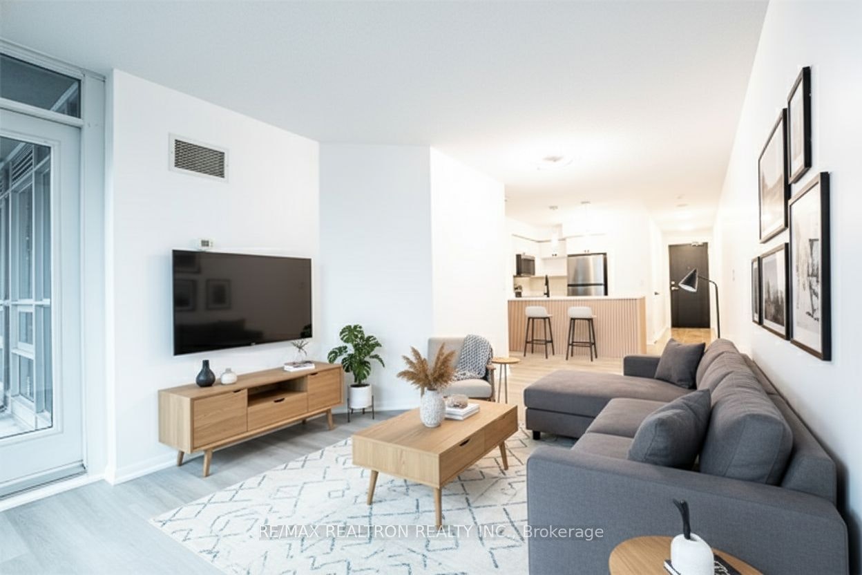 808-18 Yonge Street, Toronto, ON, M5E 1Z8 - 18