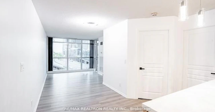 808-18 Yonge Street, Toronto, ON, M5E 1Z8 - 6