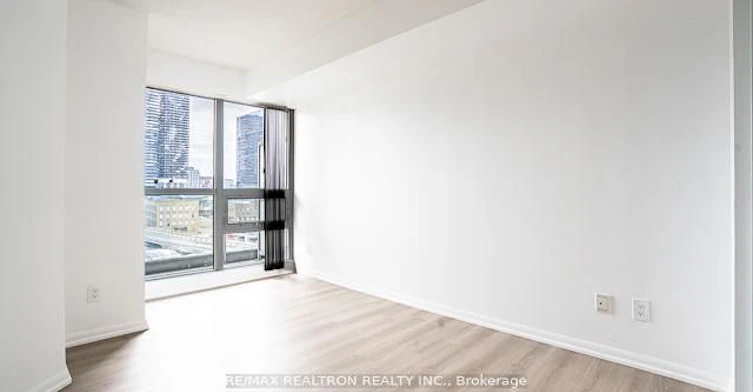 808-18 Yonge Street, Toronto, ON, M5E 1Z8 - 28