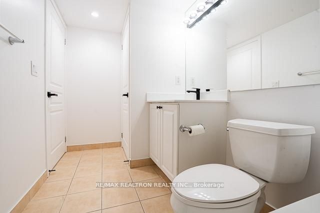 808-18 Yonge Street, Toronto, ON, M5E 1Z8 - 21