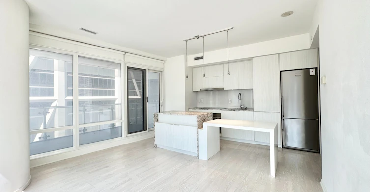 1207-1 Bloor Street E, Toronto, ON, M4W 0A8 - 4