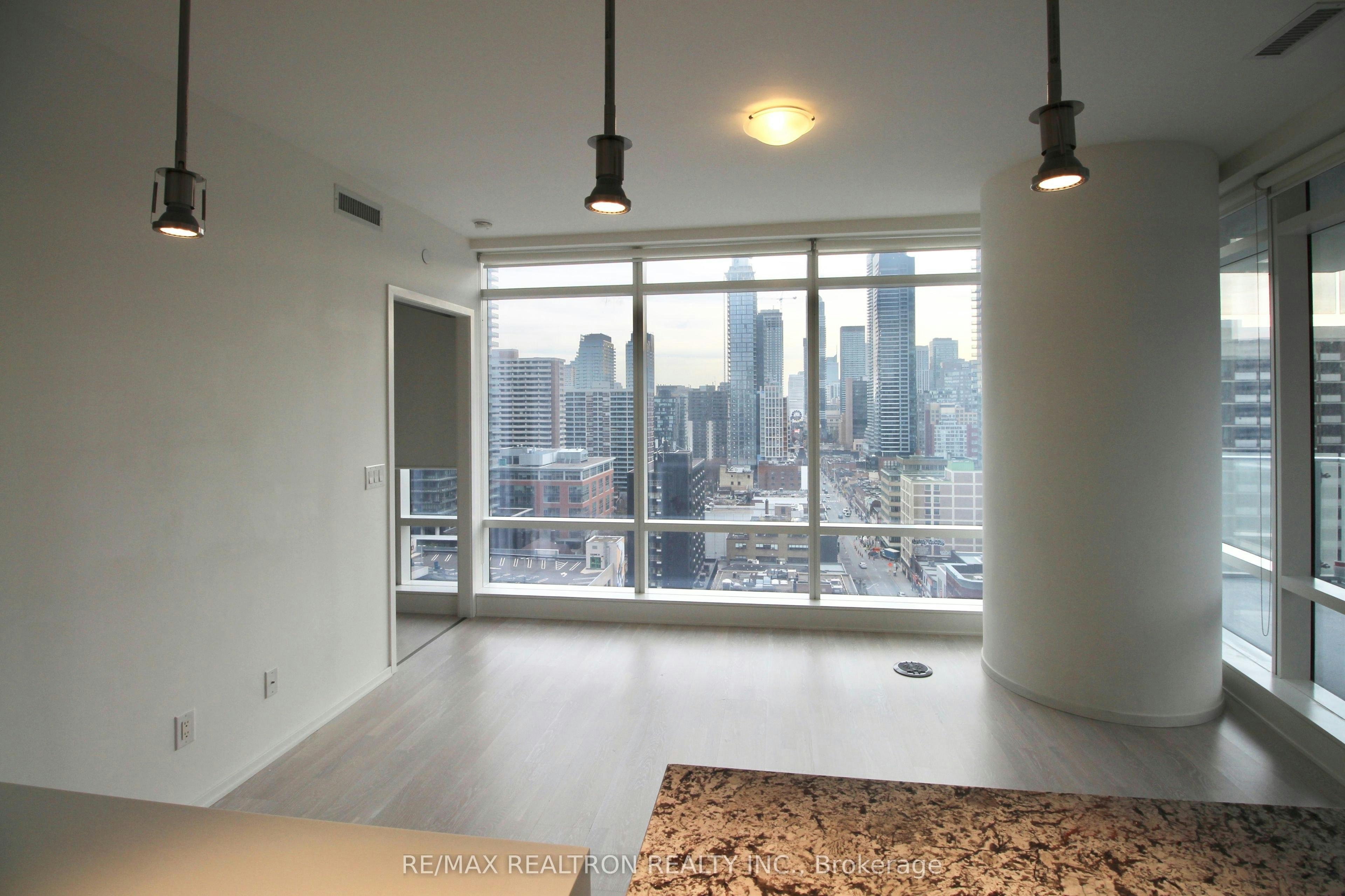 1207-1 Bloor Street E, Toronto, ON, M4W 0A8 - 7