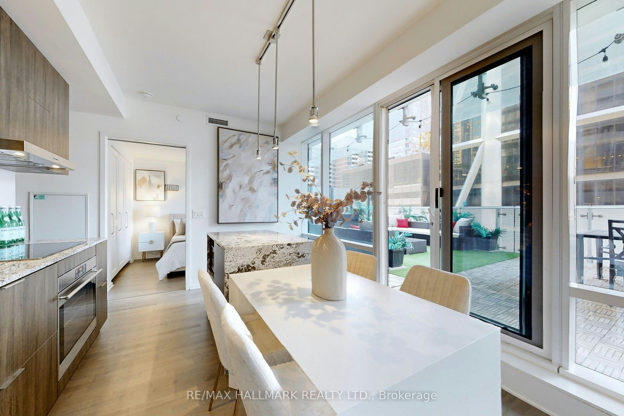 520-1 Bloor Street E, Toronto, ON, M4W 0A8 - 4