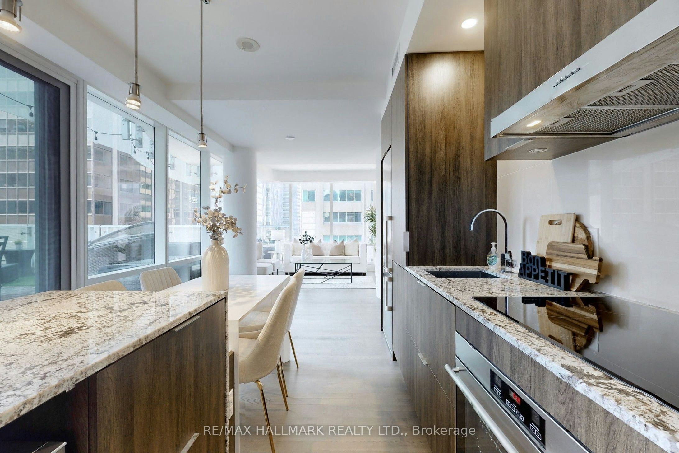 520-1 Bloor Street E, Toronto, ON, M4W 0A8 - 6