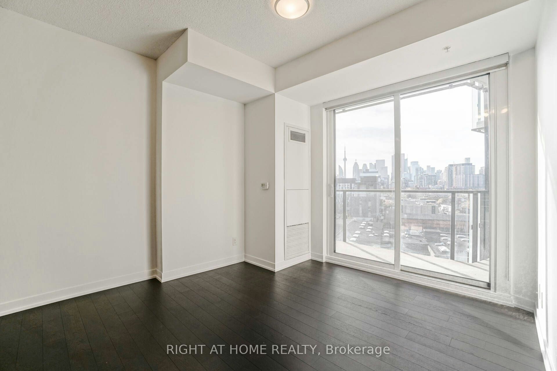 N821-120 Bayview Avenue, Toronto, ON, M5A 0G4 - 10