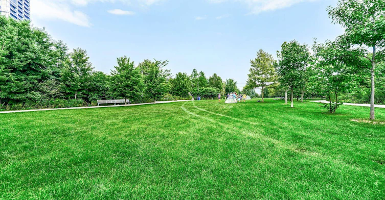 N821-120 Bayview Avenue, Toronto, ON, M5A 0G4 - 32