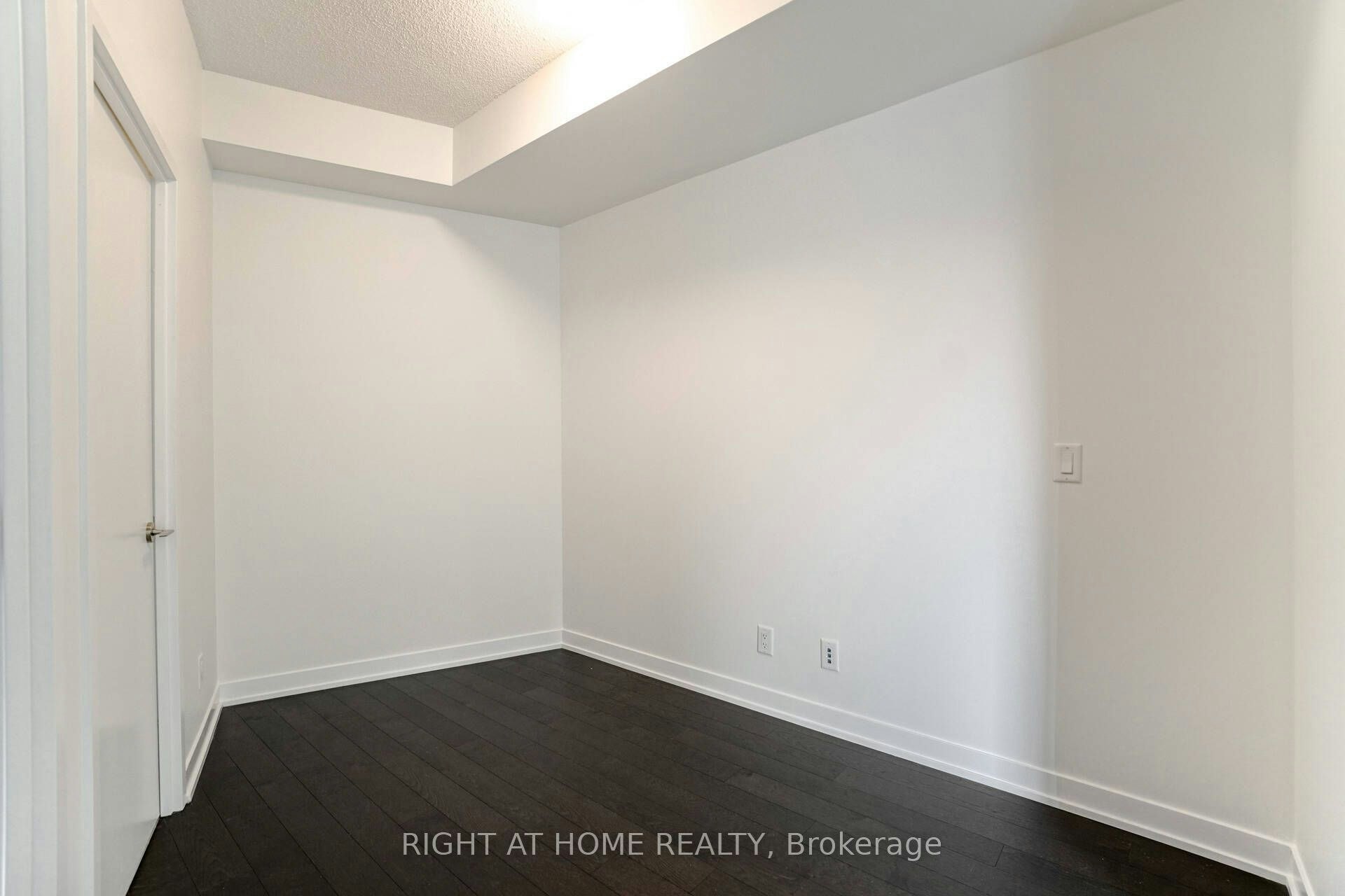 N821-120 Bayview Avenue, Toronto, ON, M5A 0G4 - 12