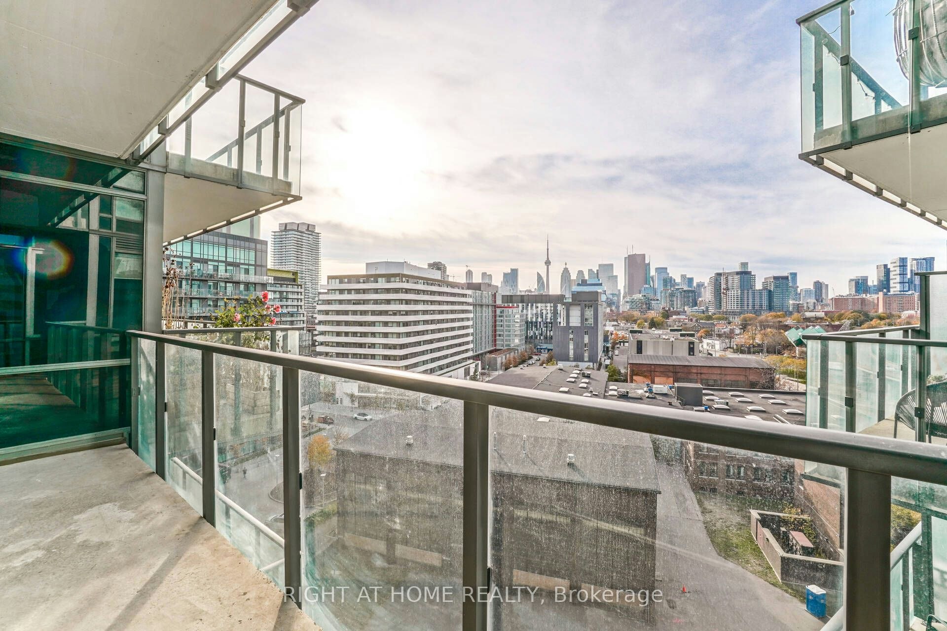 N821-120 Bayview Avenue, Toronto, ON, M5A 0G4 - 21