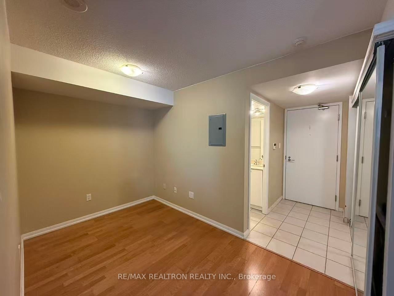 2002-37 Grosvenor Street, Toronto, ON, M4Y 3G5 - 17
