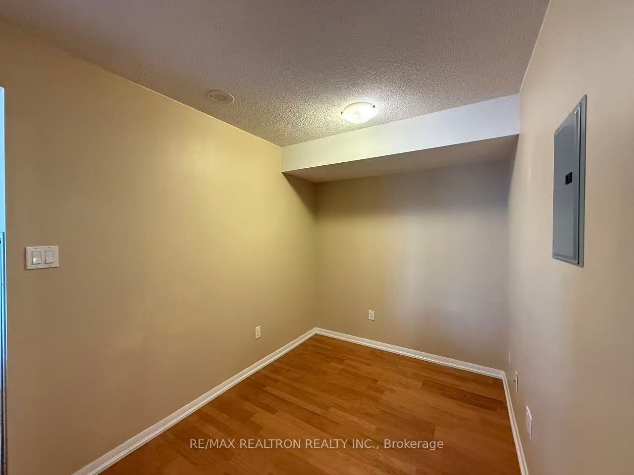 2002-37 Grosvenor Street, Toronto, ON, M4Y 3G5 - 7
