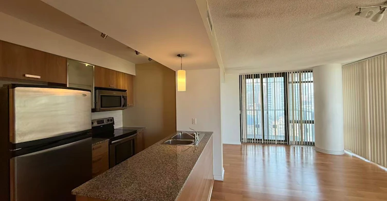 2002-37 Grosvenor Street, Toronto, ON, M4Y 3G5 - 2