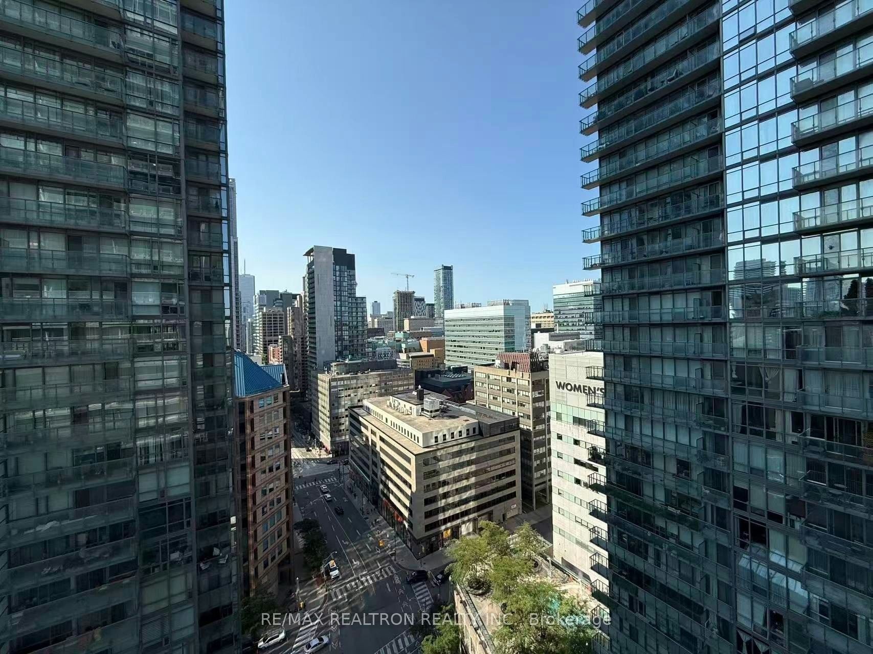 2002-37 Grosvenor Street, Toronto, ON, M4Y 3G5 - 22