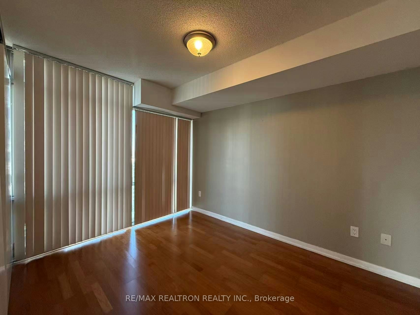 2002-37 Grosvenor Street, Toronto, ON, M4Y 3G5 - 12