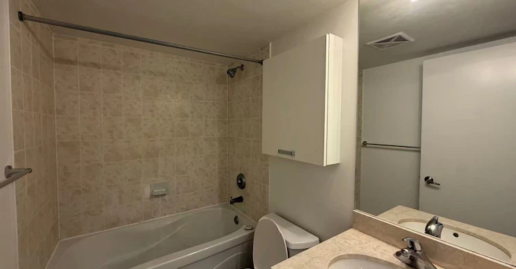 2002-37 Grosvenor Street, Toronto, ON, M4Y 3G5 - 9