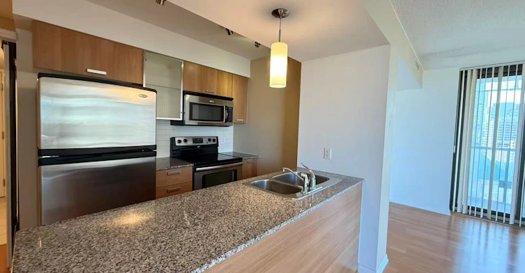 2002-37 Grosvenor Street, Toronto, ON, M4Y 3G5 - 14