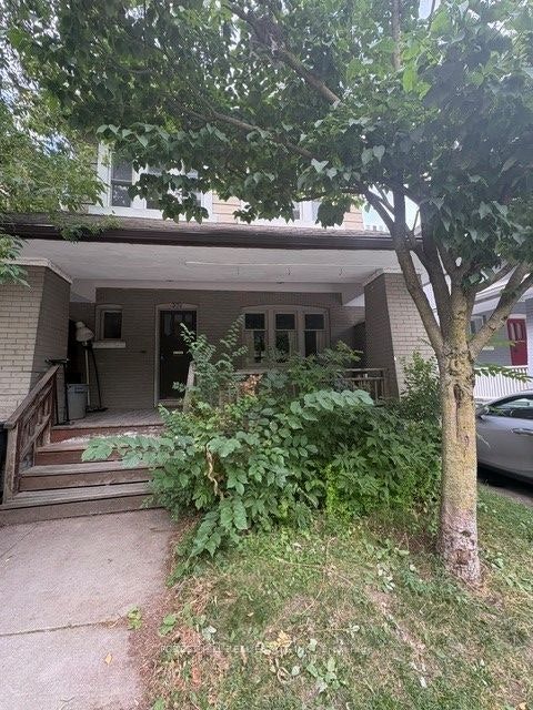 370 Spadina Road, Toronto, ON, M5P 2V8