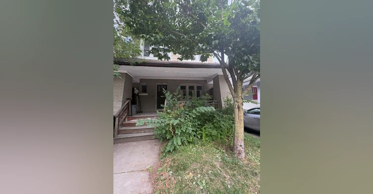 370 Spadina Road, Toronto, ON, M5P 2V8