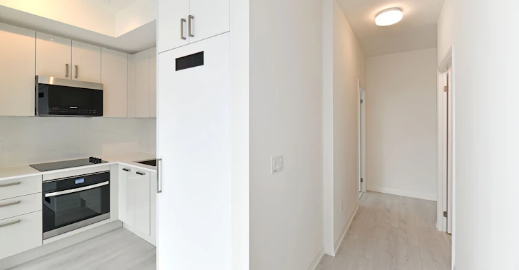 1011-280 Dundas Street W, Toronto, ON, M5T 0E3 - 12
