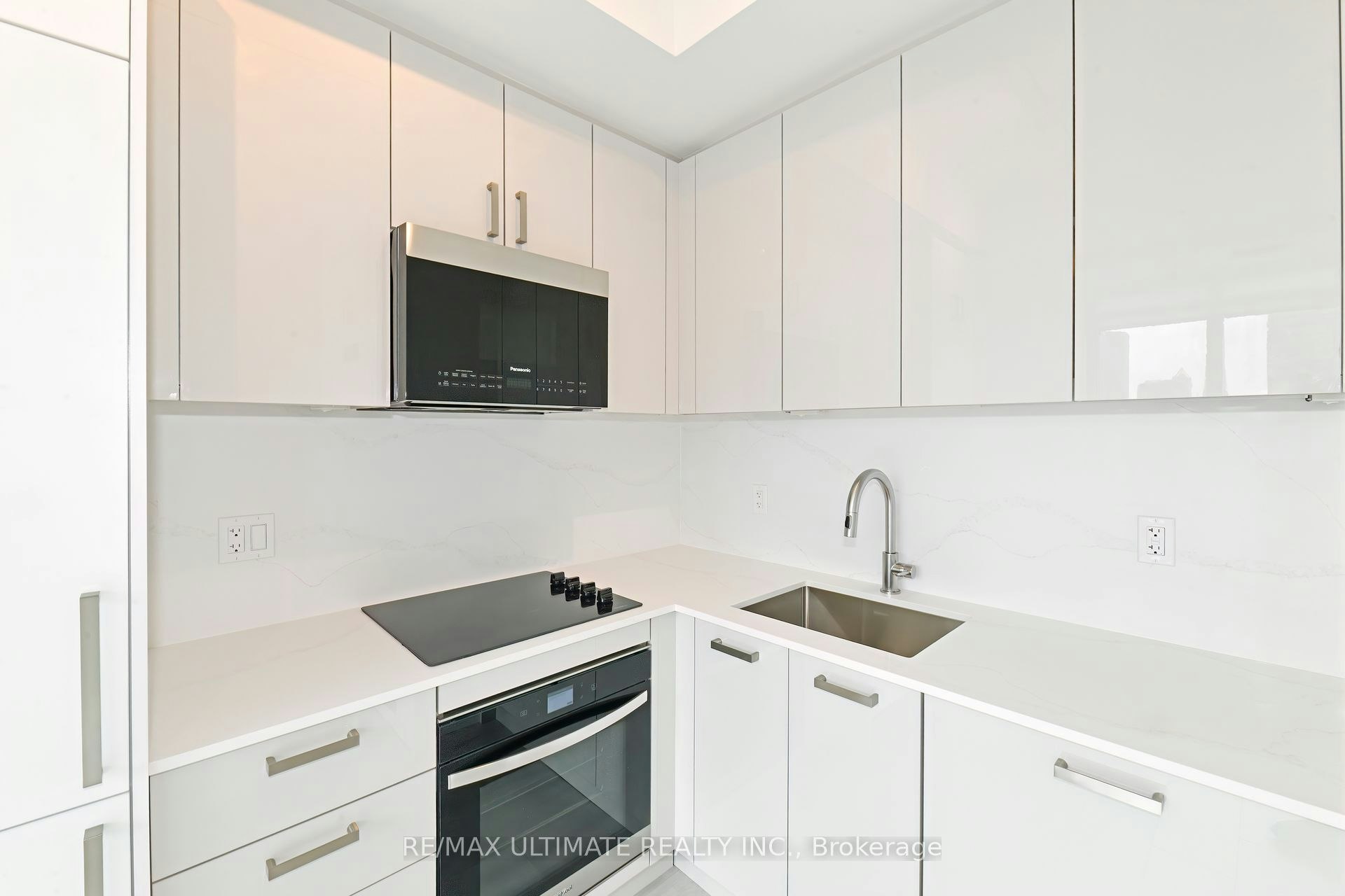 1011-280 Dundas Street W, Toronto, ON, M5T 0E3 - 7