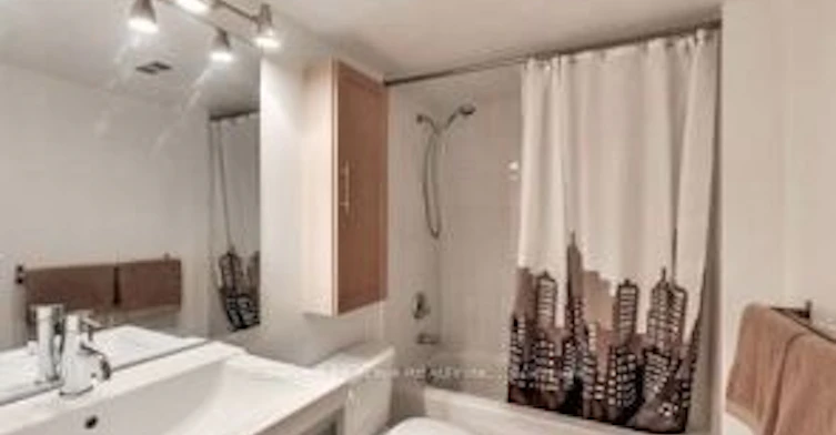 103-140 Bathurst Street, Toronto, ON, M5V 3N8 - 5
