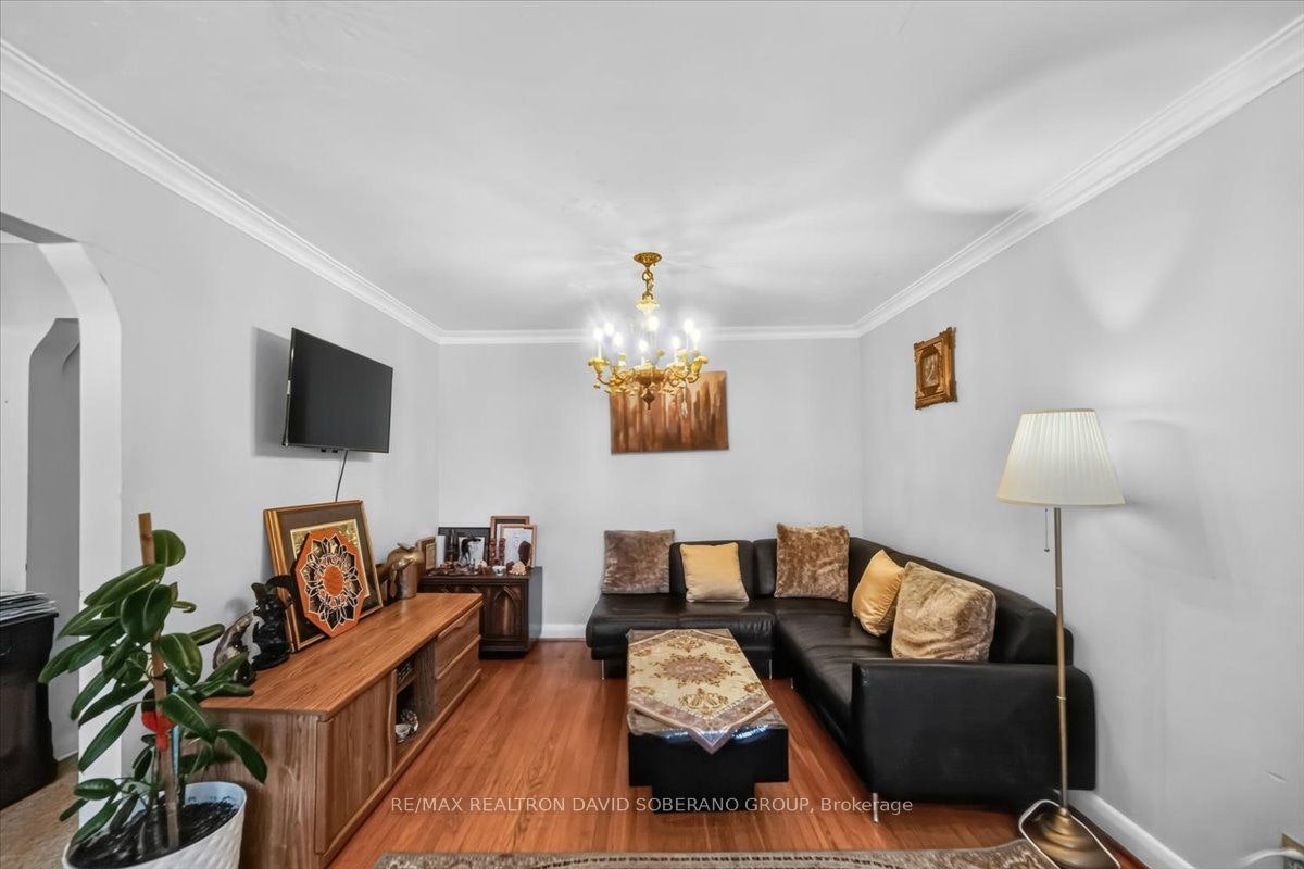 19 Wigan Crescent - 3