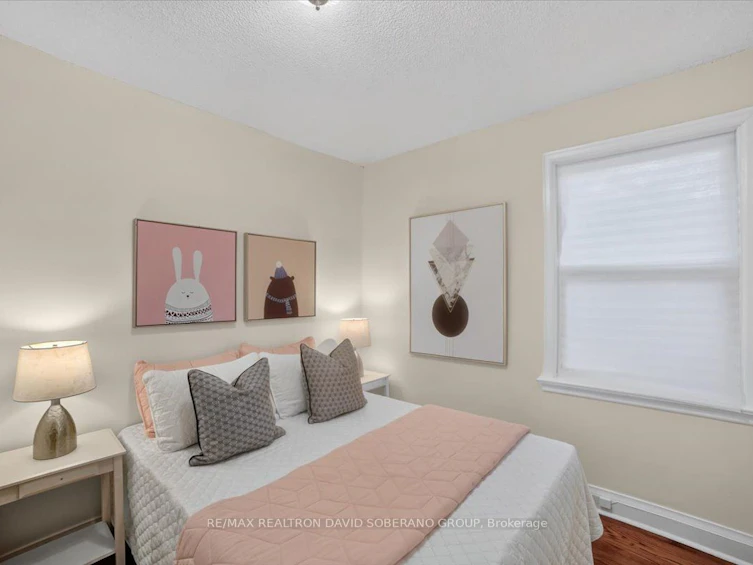 122 Mcgillivray Avenue, Toronto, ON, M5M 2Y6 - 17