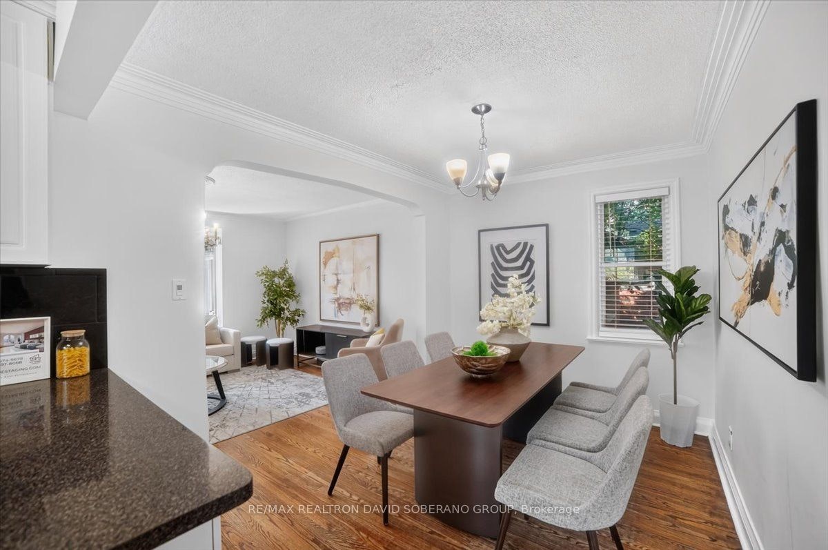 122 Mcgillivray Avenue, Toronto, ON, M5M 2Y6 - 8