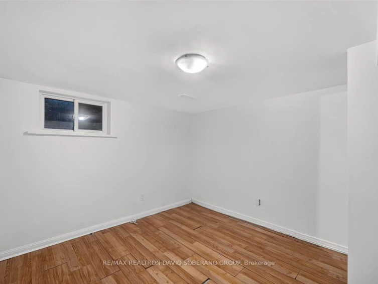 122 Mcgillivray Avenue, Toronto, ON, M5M 2Y6 - 32