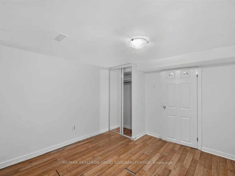 122 Mcgillivray Avenue, Toronto, ON, M5M 2Y6 - 26