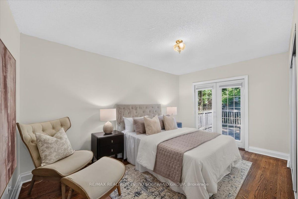 122 Mcgillivray Avenue, Toronto, ON, M5M 2Y6 - 13