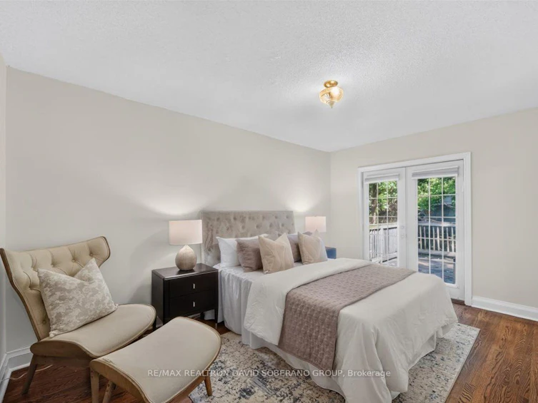 122 Mcgillivray Avenue, Toronto, ON, M5M 2Y6 - 13