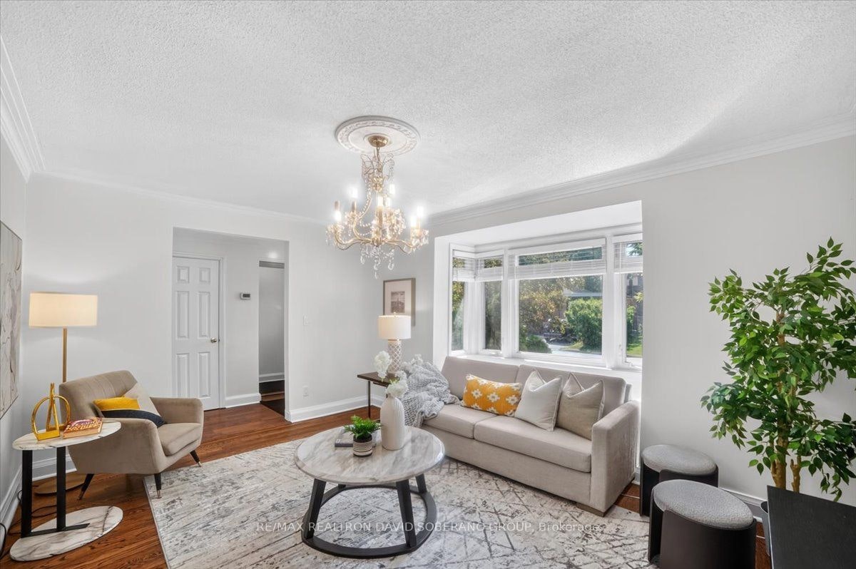 122 Mcgillivray Avenue, Toronto, ON, M5M 2Y6 - 10