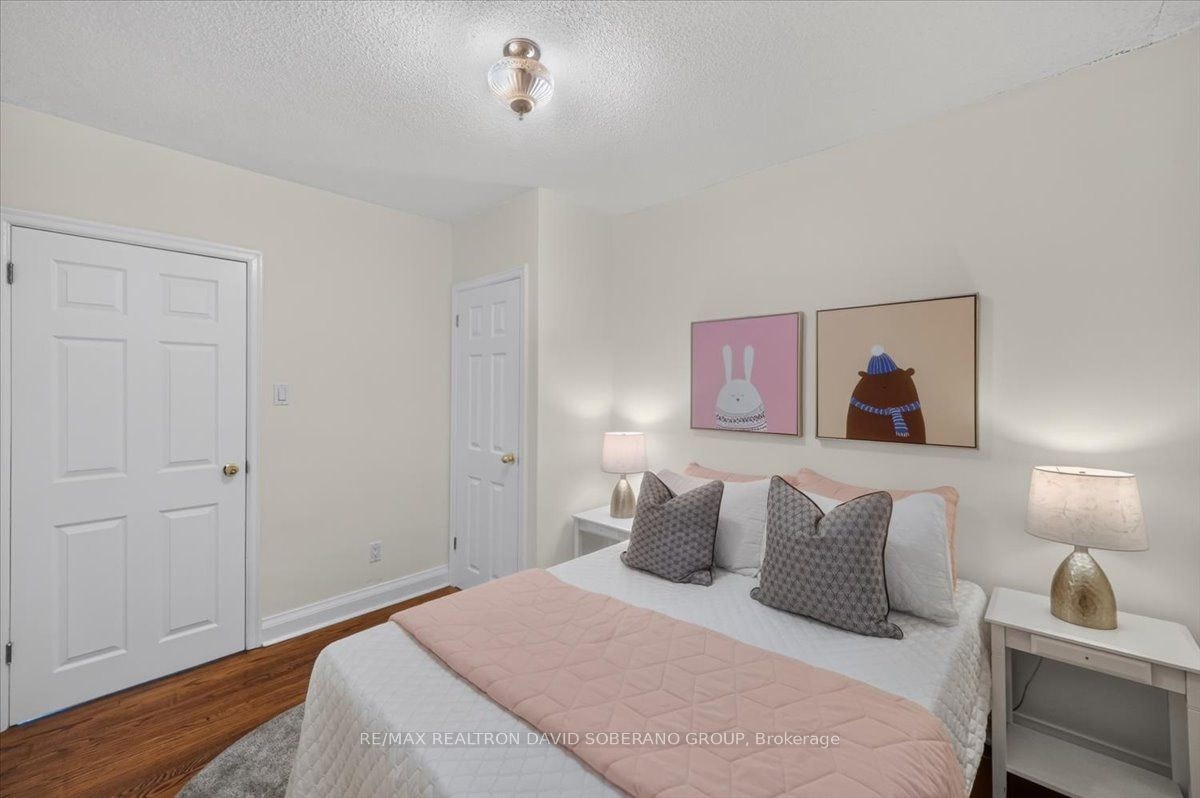 122 Mcgillivray Avenue, Toronto, ON, M5M 2Y6 - 18