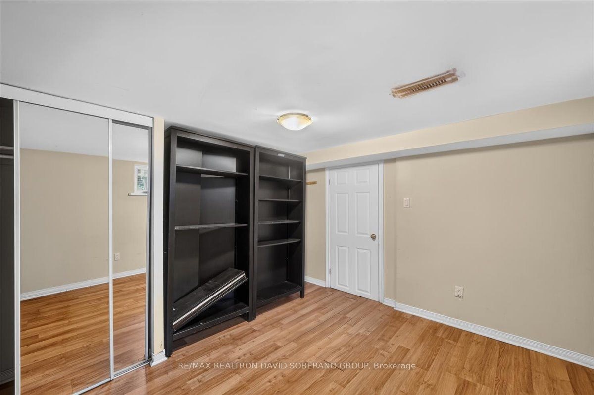 122 Mcgillivray Avenue, Toronto, ON, M5M 2Y6 - 25