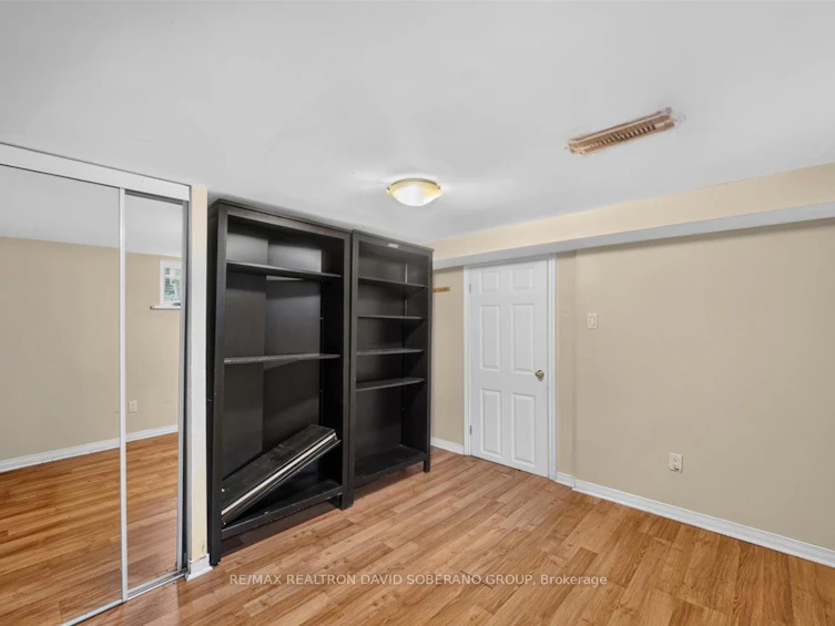122 Mcgillivray Avenue, Toronto, ON, M5M 2Y6 - 25
