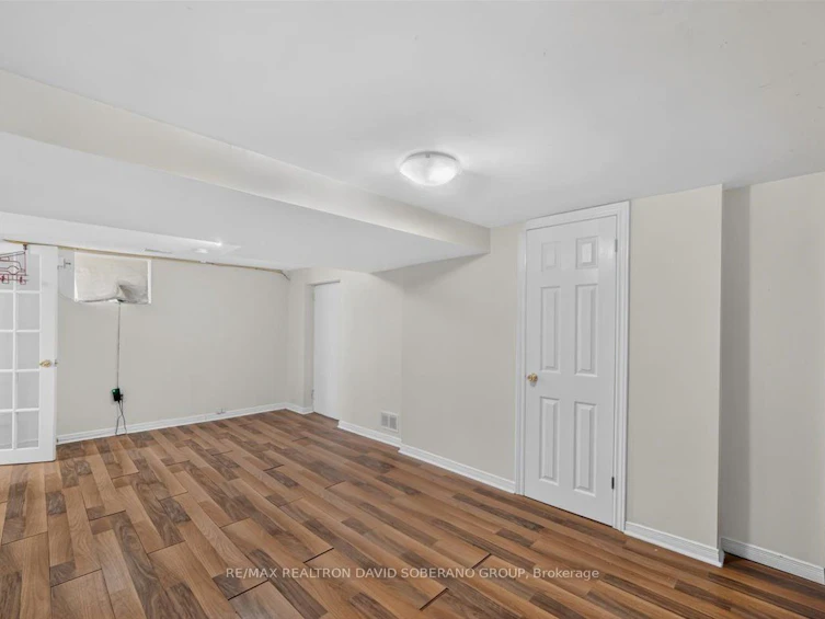 122 Mcgillivray Avenue, Toronto, ON, M5M 2Y6 - 29