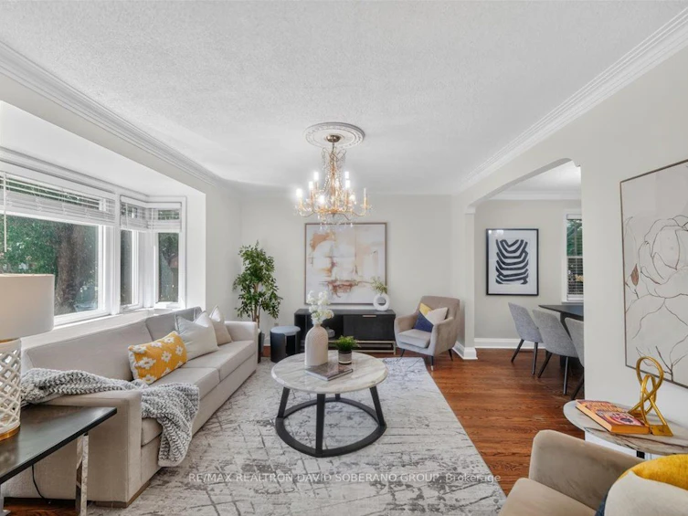 122 Mcgillivray Avenue, Toronto, ON, M5M 2Y6 - 12