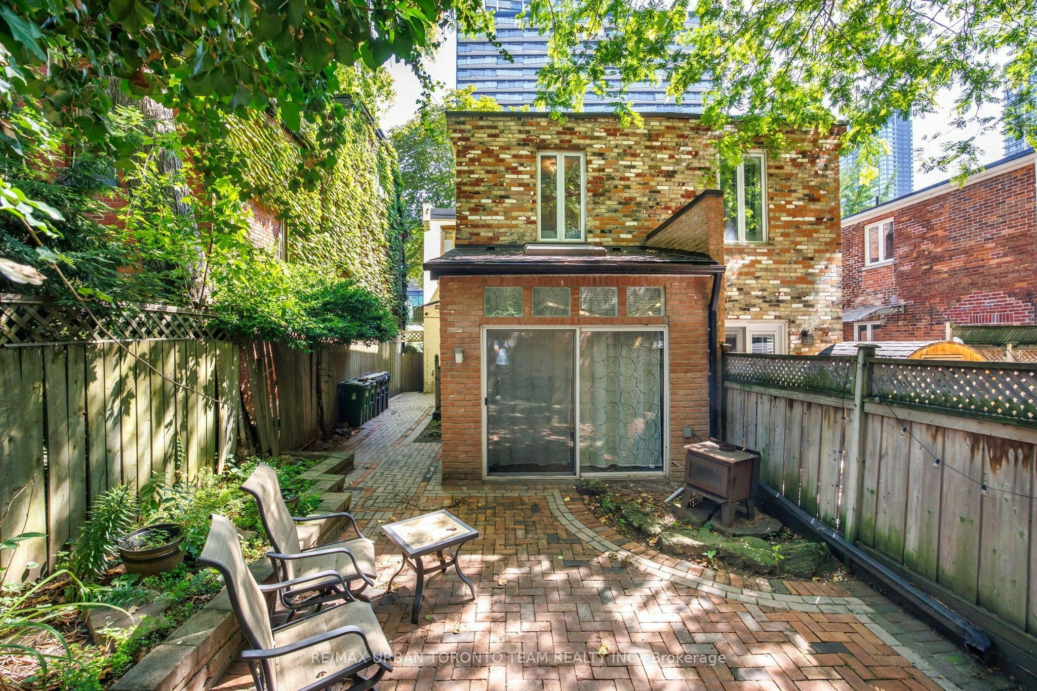 18 Draper Street, Toronto, ON, M5V 2M4 - 37