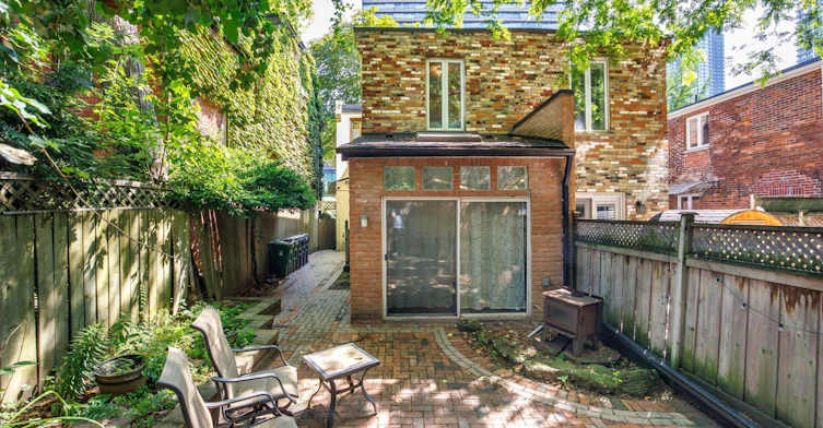 18 Draper Street, Toronto, ON, M5V 2M4 - 37